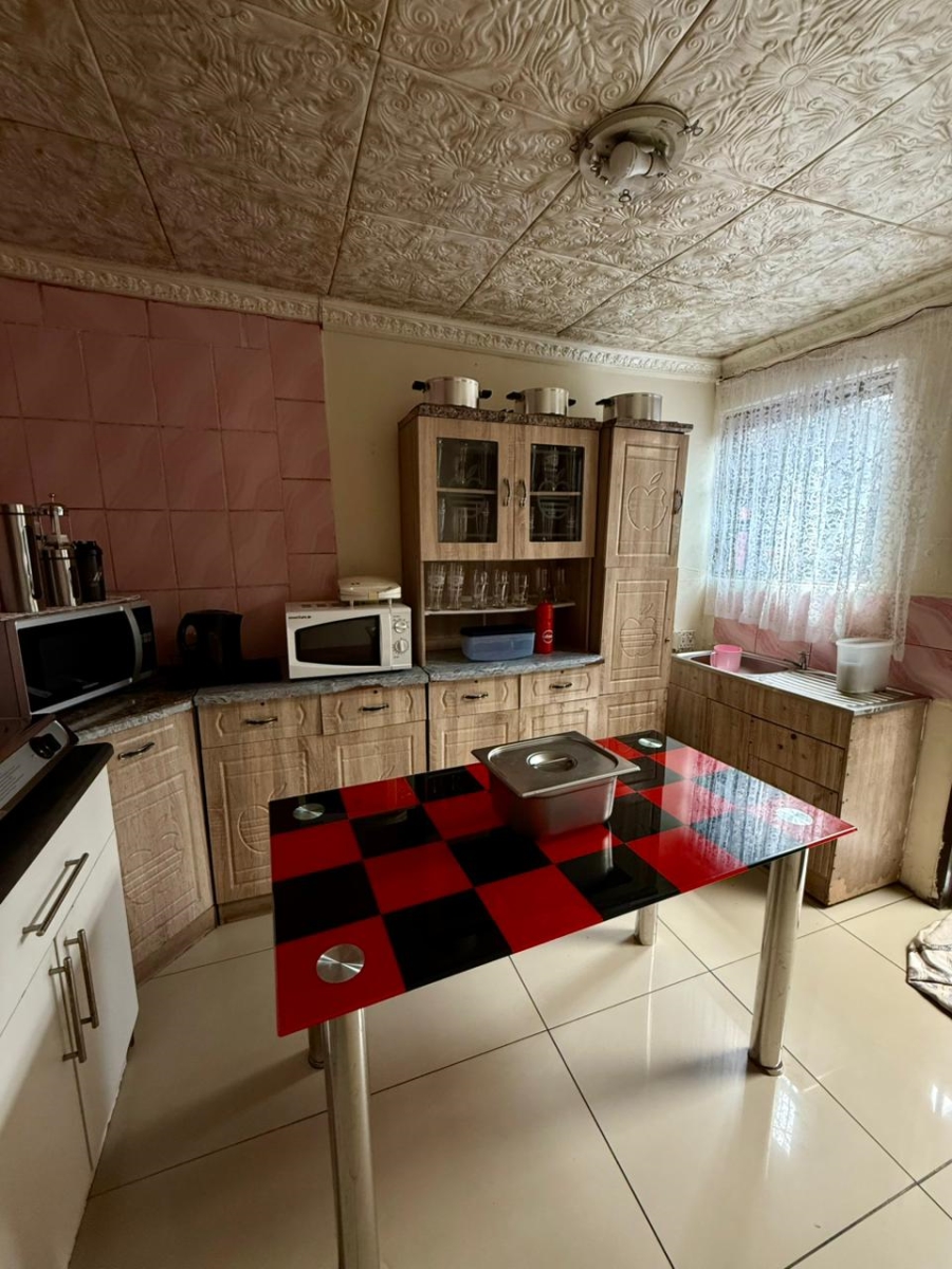 3 Bedroom Property for Sale in Harare Western Cape